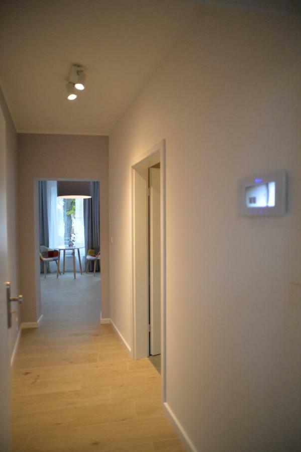 Grey House Apartment *