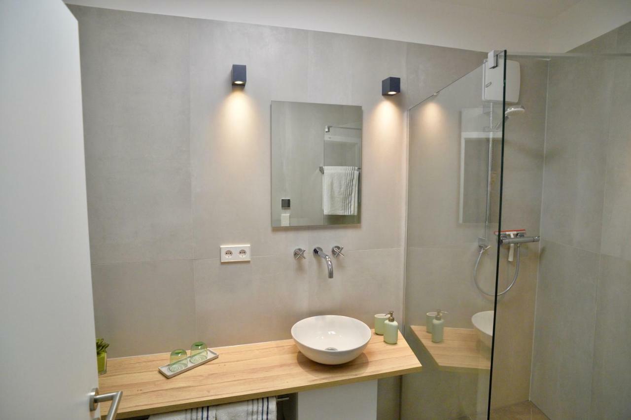Grey House Apartment